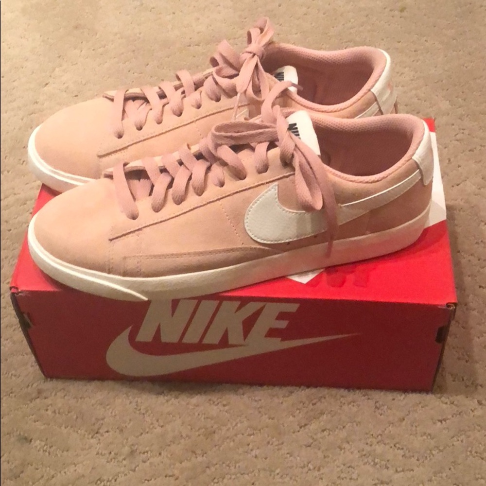 Nike w blazer low SD